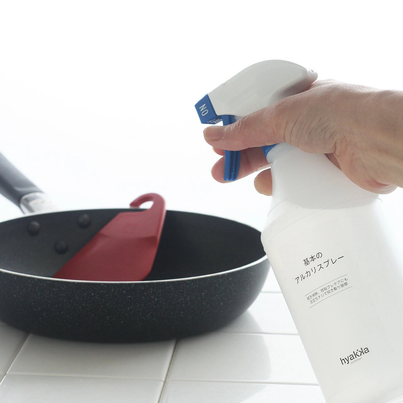 石けん百貨 基本のアルカリスプレー 500ml | セスキ炭酸ソーダ配合 油汚れ マルチクリーナー 日本製