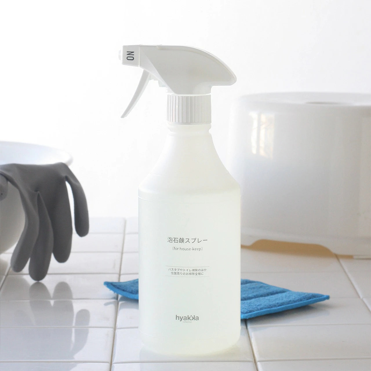 石けん百貨 泡石鹸スプレー forhouse-keep 本体450ml | 石鹸＆アルコール配合 無香料 住居用洗剤 日本製