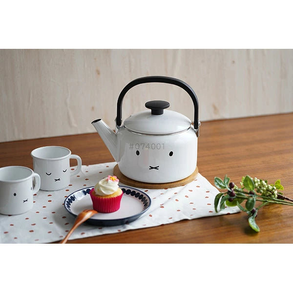 富士ホーロー ミッフィーフェイス 2.0Lケトル MFF-2.0K | IH対応 直火OK ホーロー製やかん